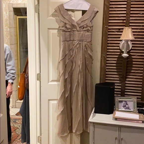 Adrianna Papell Formal Gown - Picture 1 of 3